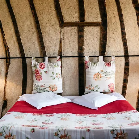 Bed & Breakfast La Vieille Foulonniere : D'hotes & Permaculture *