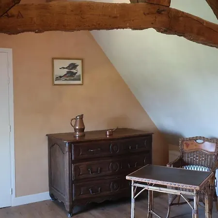 La Vieille Foulonniere : D'hotes & Permaculture ポントルソン