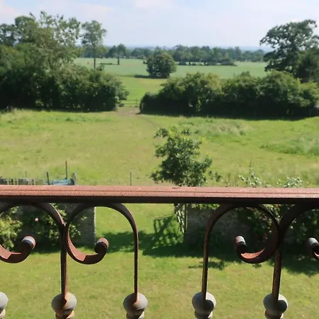 La Vieille Foulonniere : D'hotes & Permaculture Bed & Breakfast