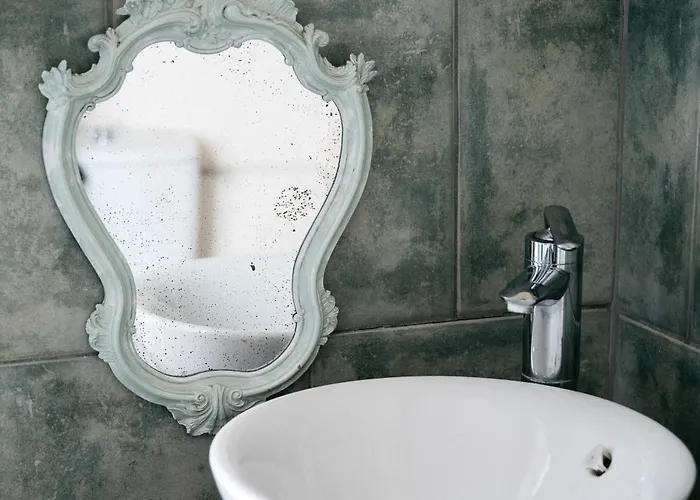 La Vieille Foulonniere : D'hotes & Permaculture Bed & Breakfast