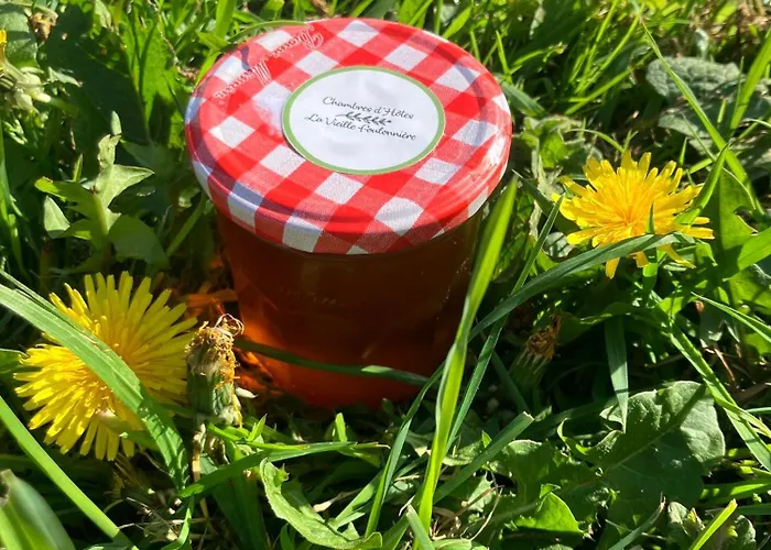 La Vieille Foulonniere : D'hotes & Permaculture 3* Pontorson